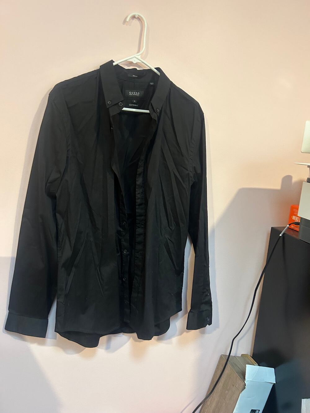 Guess Mens Button Down *L*